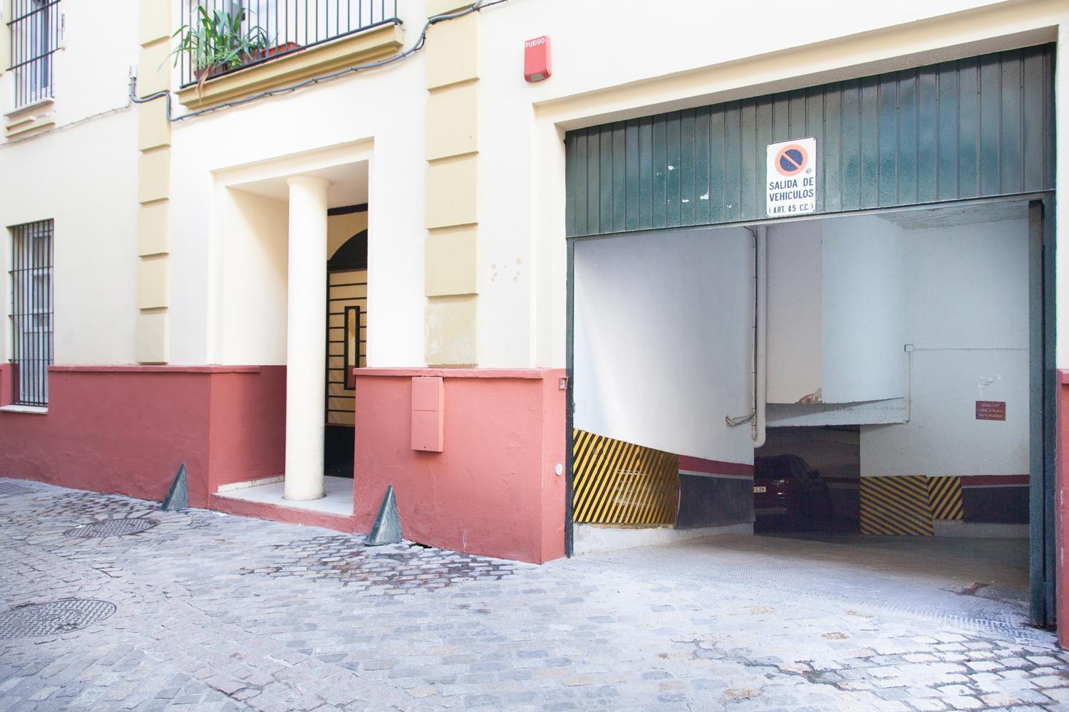 Isg Conde De Ibarra 12 Free Parking Sevilla